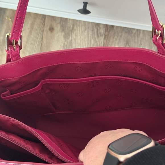 Tory Burch Robinson Raspberry Pink Saffiano Leather Tote - Picture 8 of 12